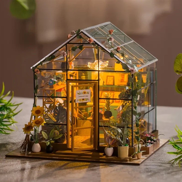 Exploring the Creativity, Educational Value, and Market Prospects of the Sunshine Flower House DIY Toy Exploring the Creativity, Educational Value, and Market Prospects of the Sunshine Flower House DIY Toy